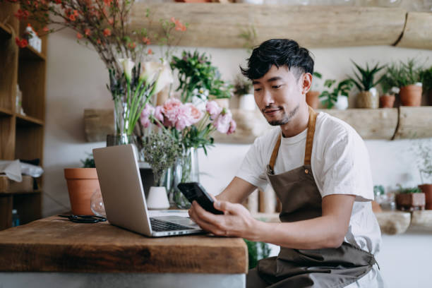 Pour développer une stratégie Instagram efficace, il faut d’abord comprendre les indicateurs clés. Ainsi, observe régulièrement